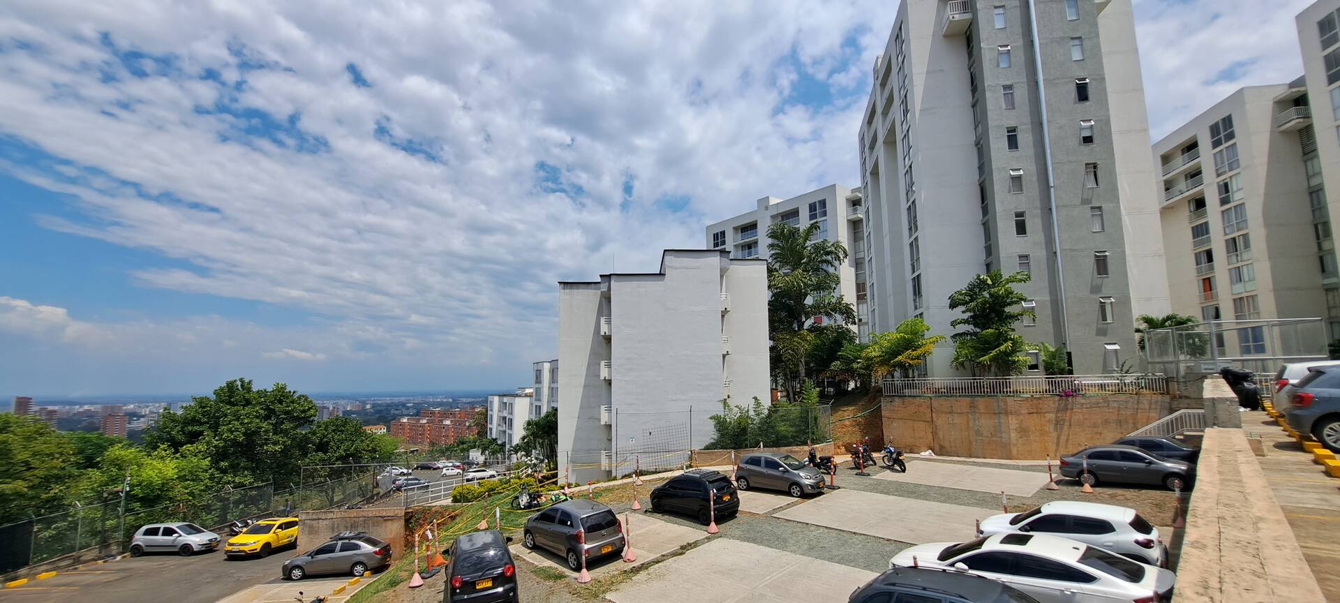 #100 - Apartamento para Venta en Cali - VAC