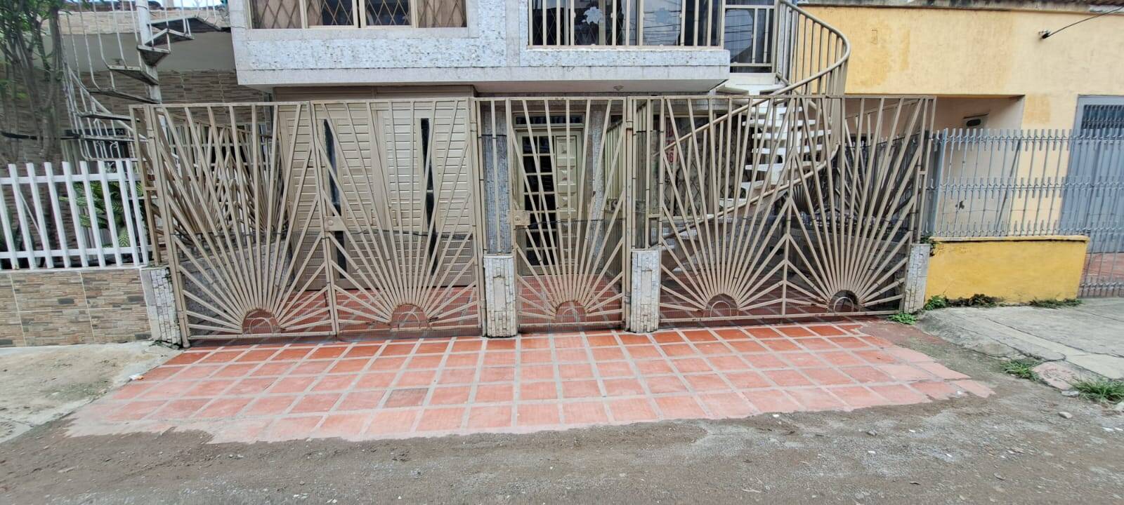 #70 - Casa para Venta en Cali - VAC