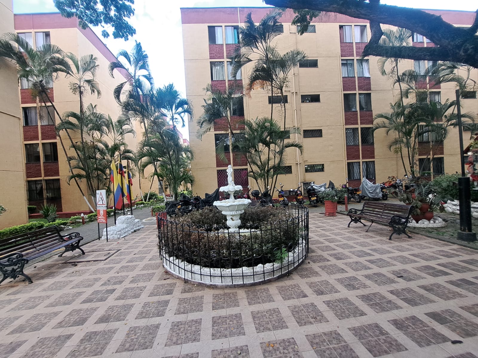 #103 - Apartamento para Alquiler en Cali - VAC