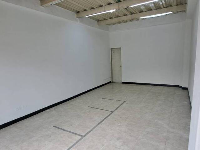 Piso Comercial para Alquiler en Cali - 5