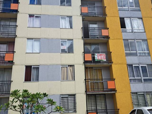 #100 - Apartamento para Alquiler en Puerto Tejada - CAU - 2