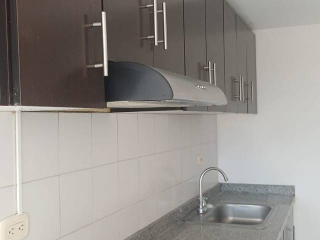 #105 - Apartamento para Venta en Cali - VAC - 2