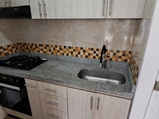 #111 - Apartamento para Alquiler en Puerto Tejada - CAU